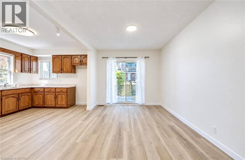 18 EARL Street — photo 12 of 30