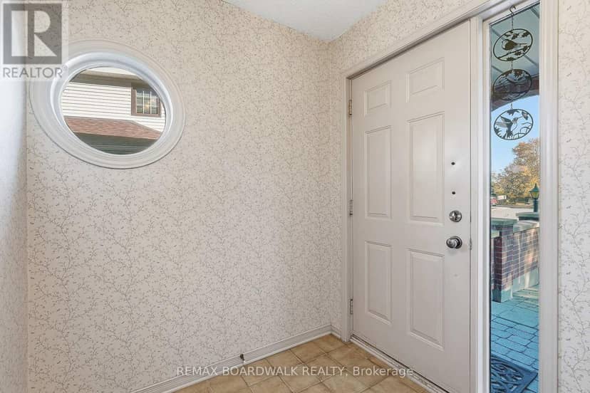 19 Cullen Court, Ottawa, photo 5