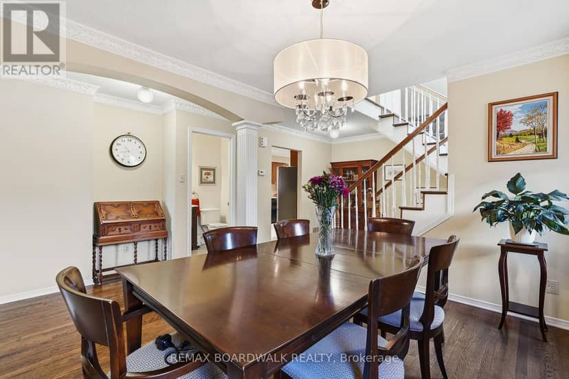 19 Cullen Court — photo 9 of 40