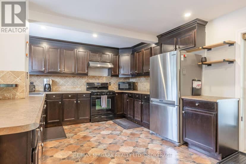 93 First Street, Welland, photo 7