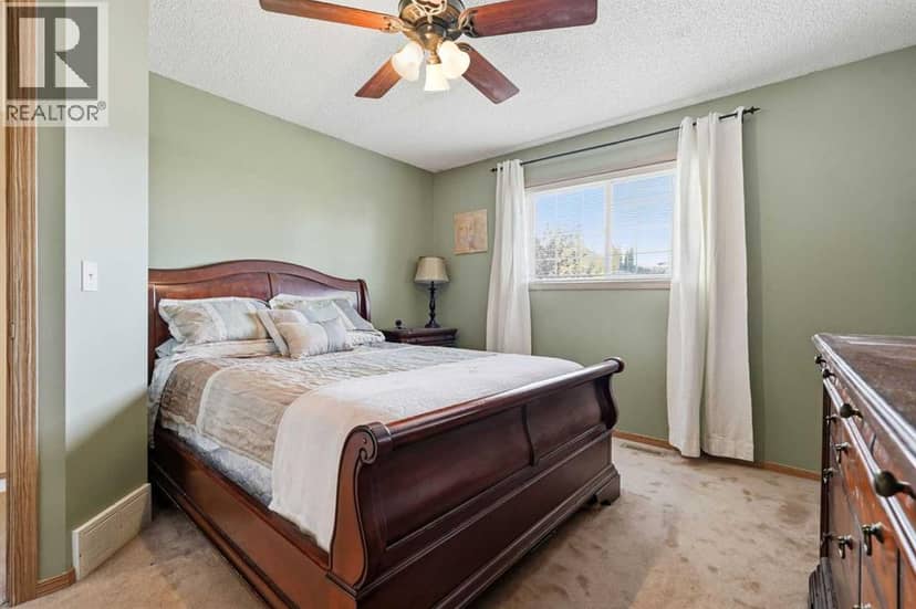 58 Country Hills Villas NW — photo 16 of 32