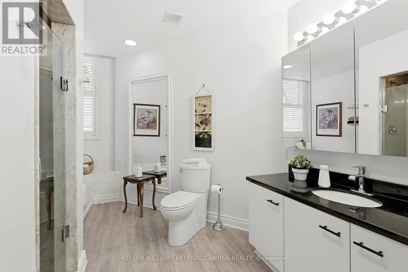 58 St Nicholas Street, Toronto, photo 6