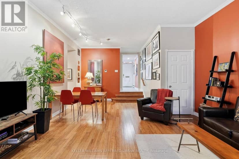 58 St Nicholas Street, Toronto, photo 8