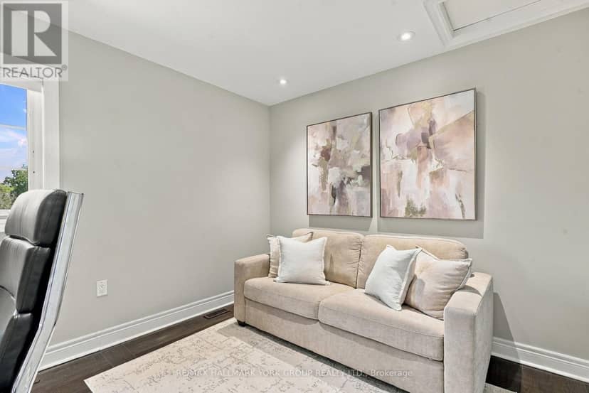 36 - 280 Paradelle Drive — photo 25 of 34