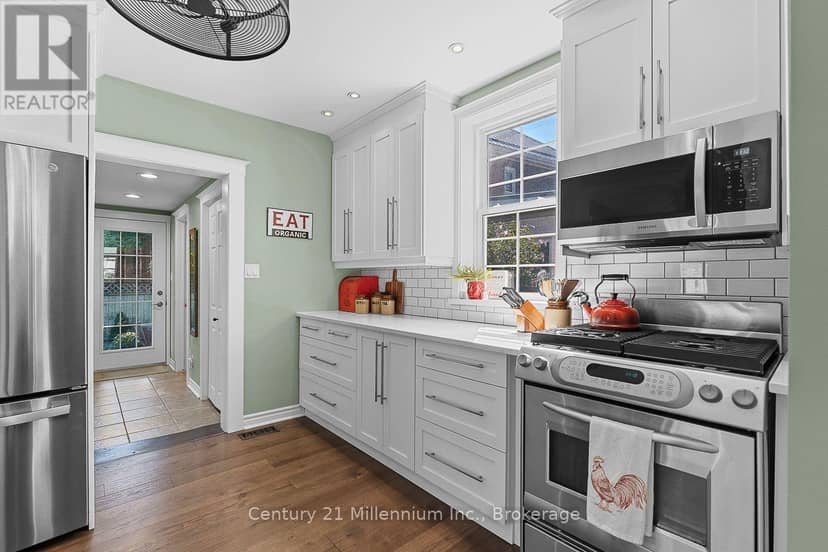169 5th A Street E — photo 15 of 38