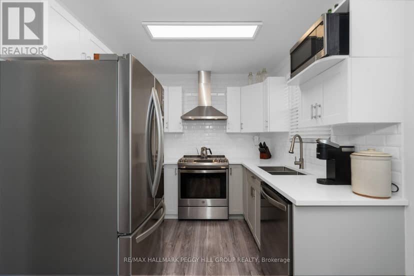 74 Knicely Road, Barrie, photo 2