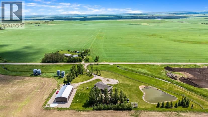 252042 Township Road 230, Rural Wheatland County, photo 2