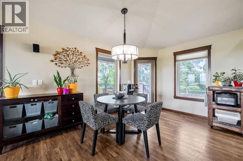 252042 Township Road 230 — photo 17 of 40