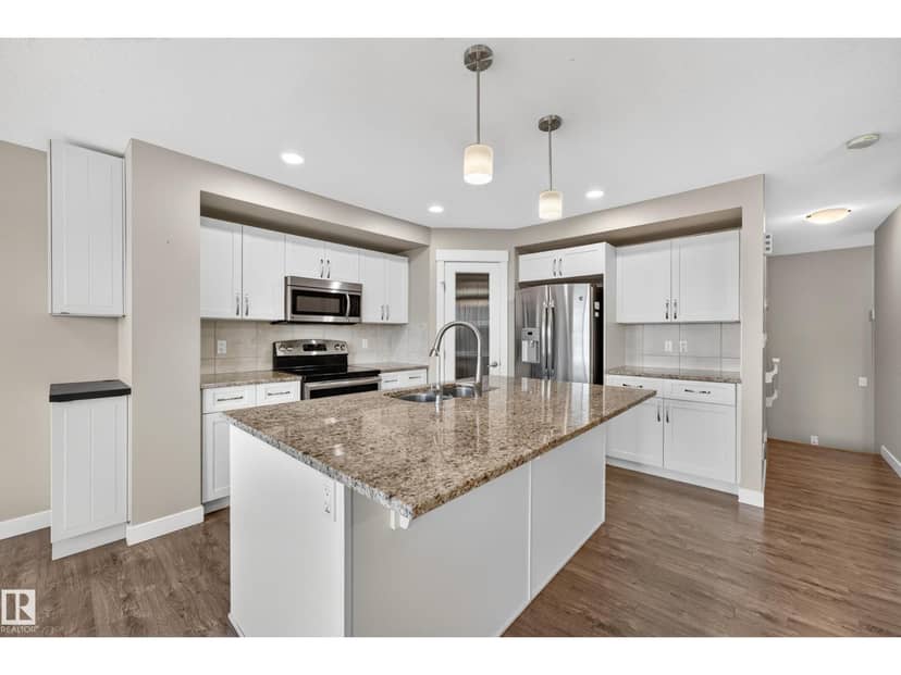 186 Reed Pl — photo 23 of 40