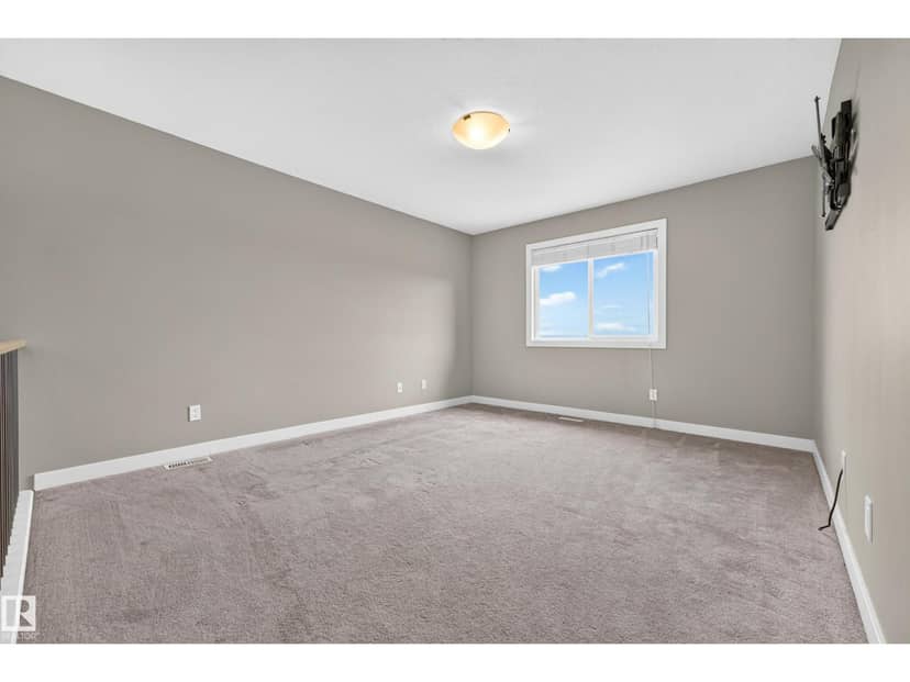 186 Reed Pl — photo 36 of 40