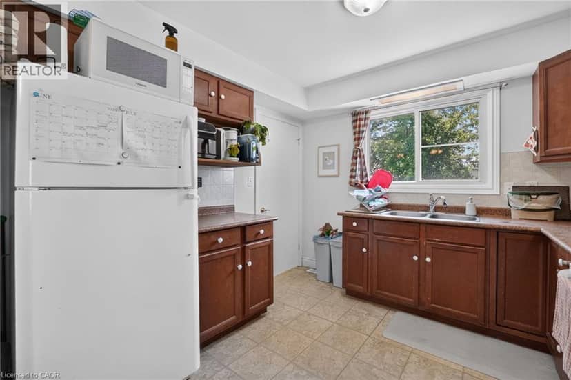 4373 Regional Road 20 — photo 11 of 40