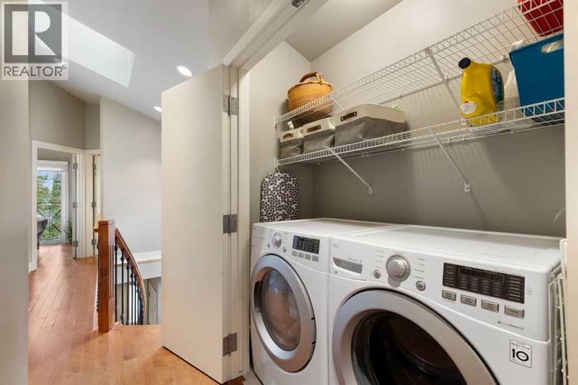 5012 20 Street SW — photo 33 of 40
