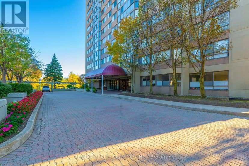 1104 - 880 Dundas Street W, Mississauga, photo 2