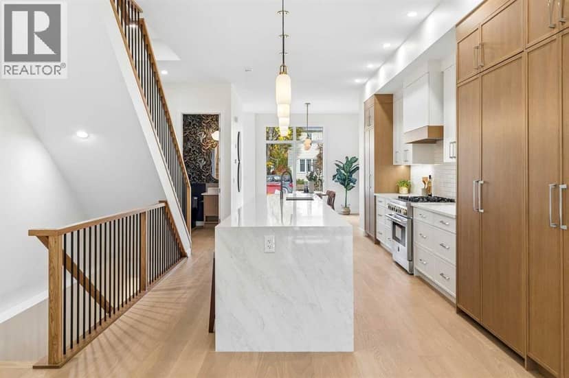 1637 Bowness Road NW — photo 9 of 40