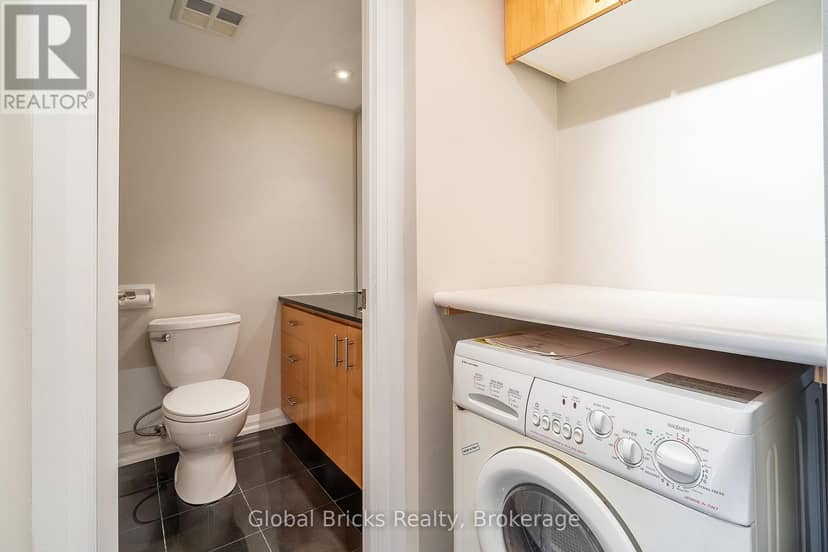 901 - 2737 Keele Street — photo 11 of 22