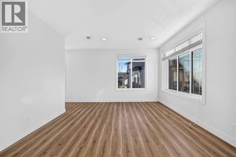 4405 Seton Drive SE — photo 12 of 36