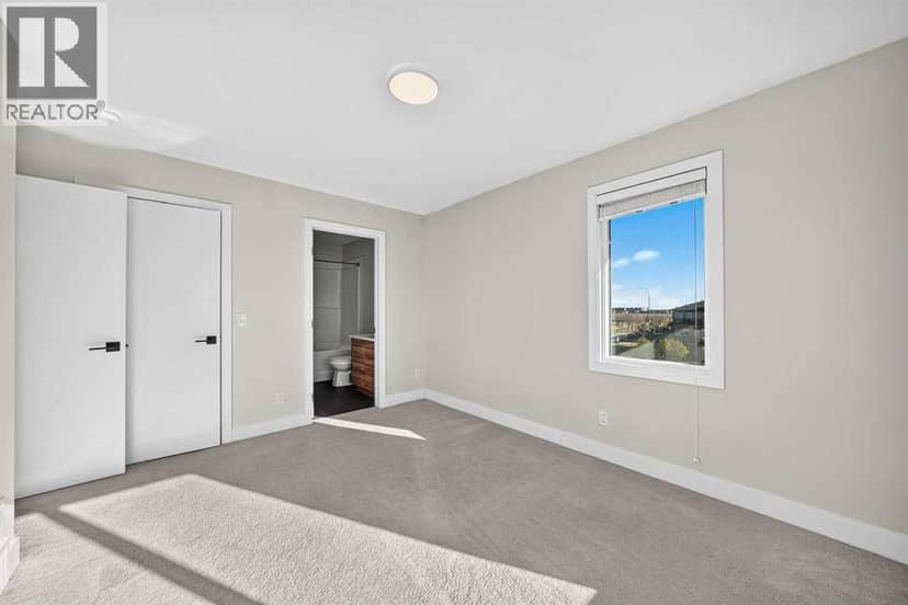 4405 Seton Drive SE — photo 18 of 36