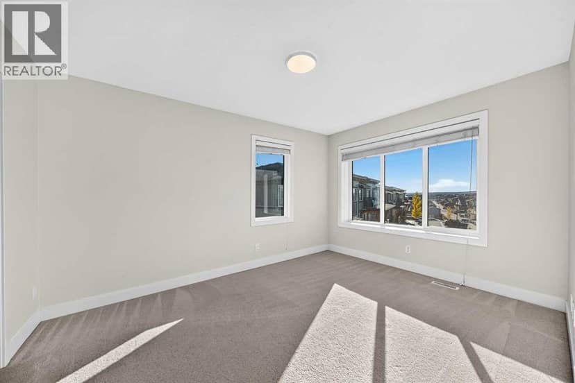 4405 Seton Drive SE — photo 17 of 36