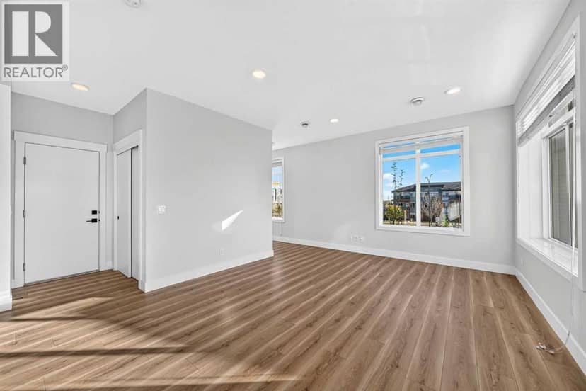4405 Seton Drive SE — photo 13 of 36