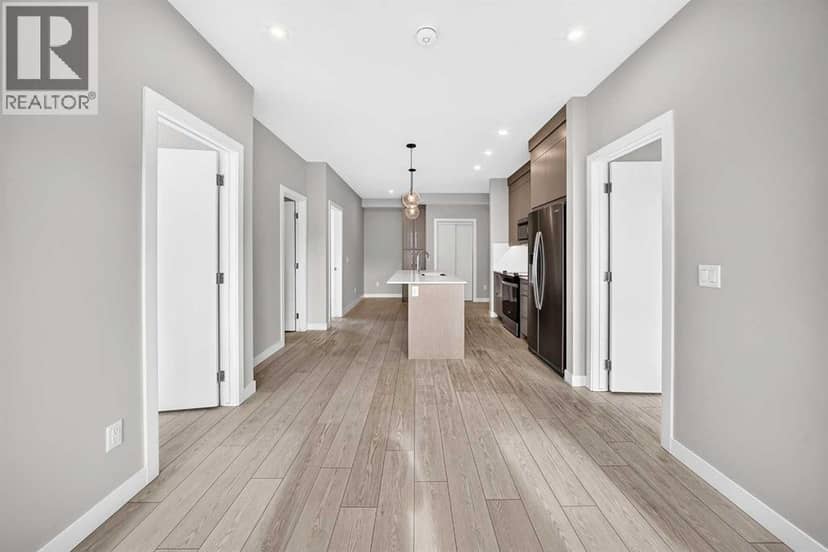 2417, 395 Skyview Parkway NE — photo 17 of 39