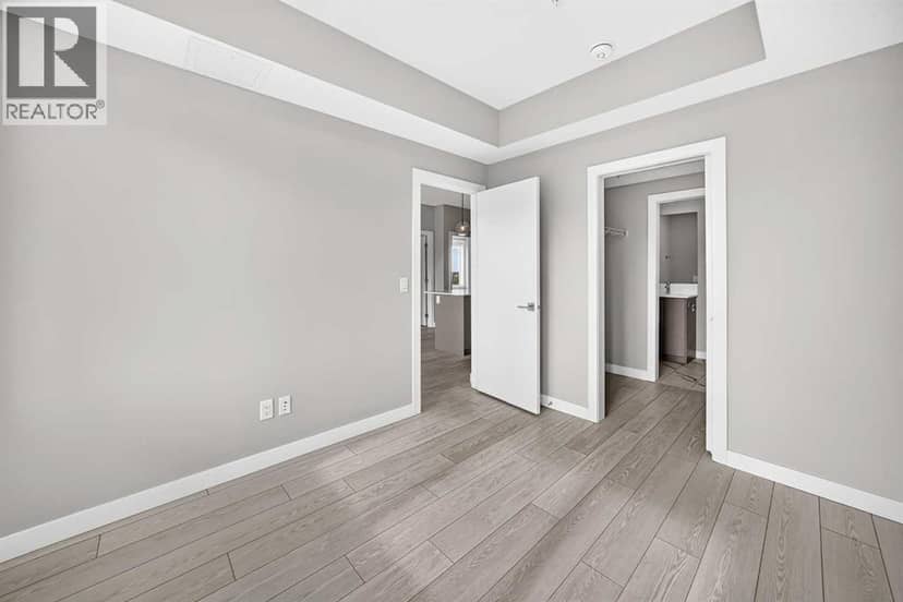 2417, 395 Skyview Parkway NE — photo 21 of 39