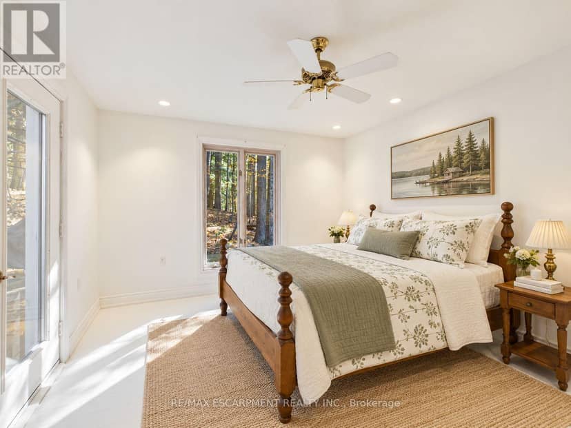 55 Mary Lake Crescent — photo 15 of 35