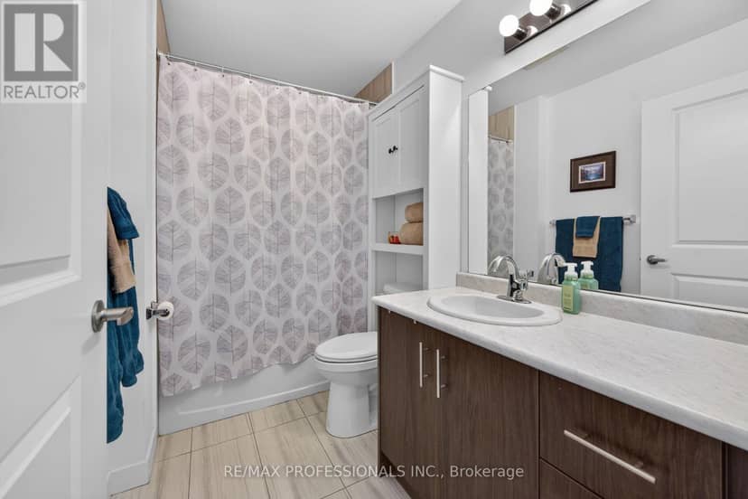 133 - 101 Shoreview Place — photo 17 of 38