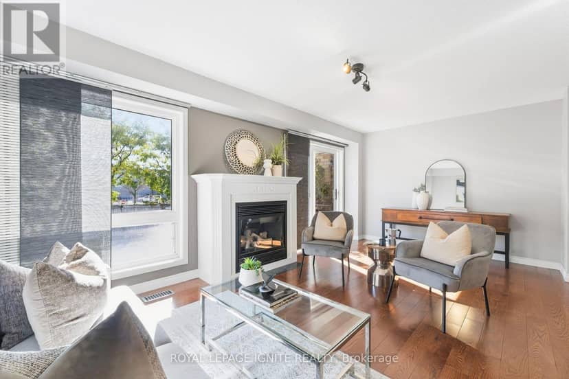1523 Avonmore Square — photo 14 of 35