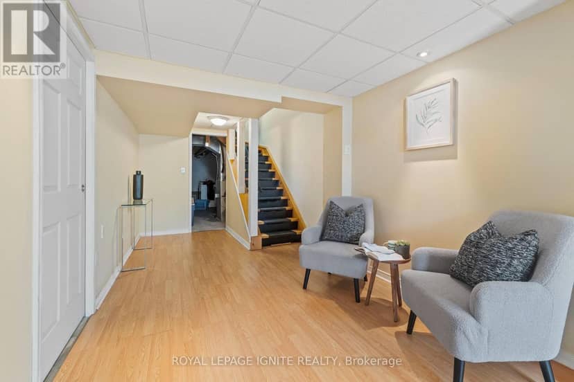 1523 Avonmore Square — photo 29 of 35