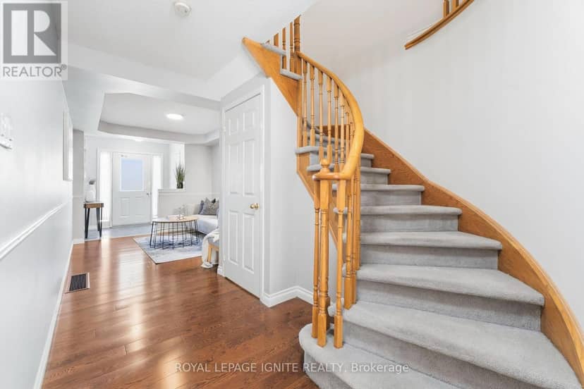1523 Avonmore Square, Pickering, photo 7