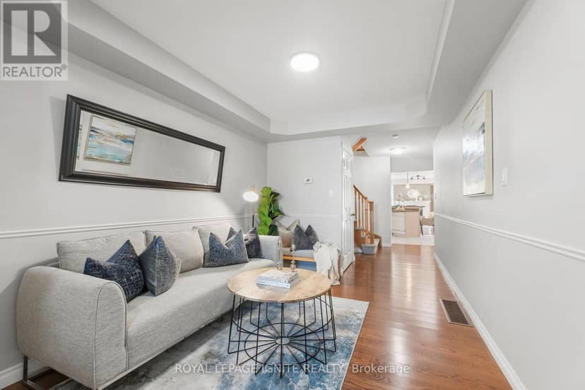 1523 Avonmore Square, Pickering, photo 5