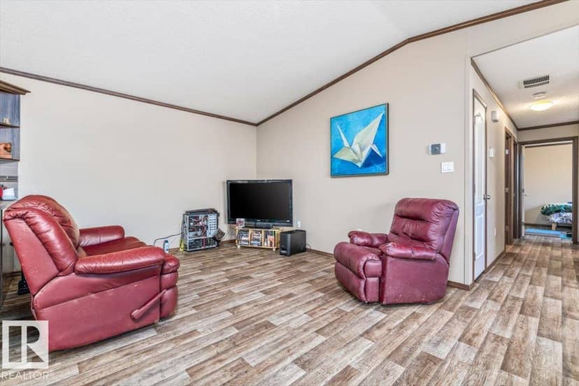 54215 Rge Road 13 — photo 12 of 40