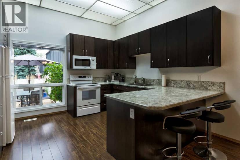 386 Brae Glen Crescent SW, Calgary, photo 7