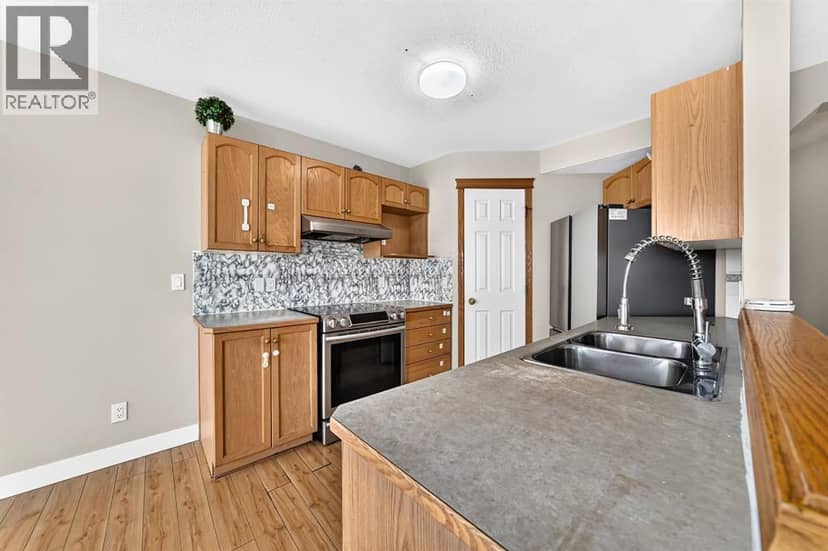 145 Martinvalley Crescent NE, Calgary, photo 6