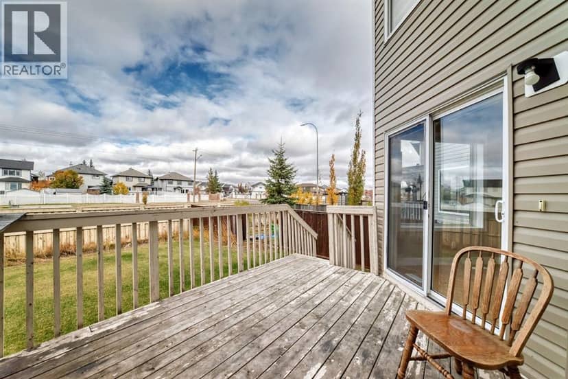 145 Martinvalley Crescent NE — photo 14 of 40