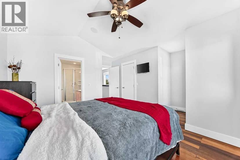 1031 19 Avenue SE — photo 20 of 40
