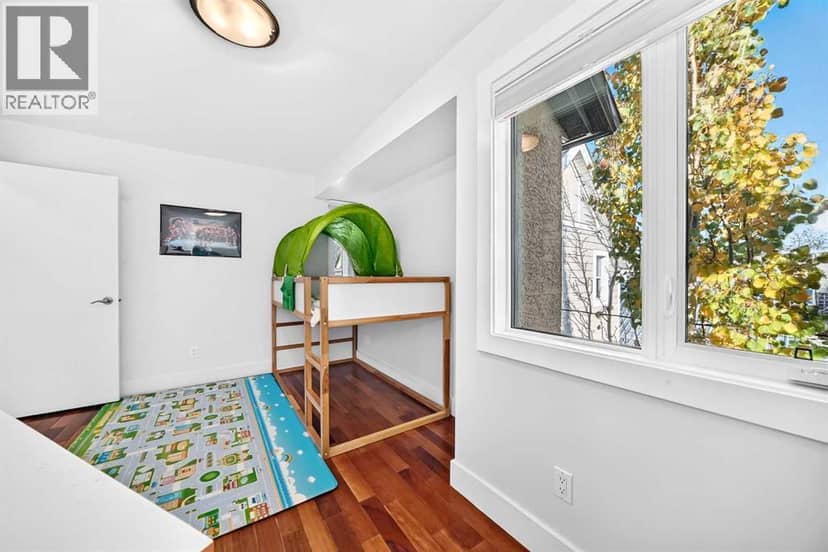 1031 19 Avenue SE — photo 28 of 40