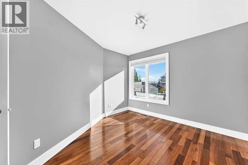 1031 19 Avenue SE — photo 29 of 40