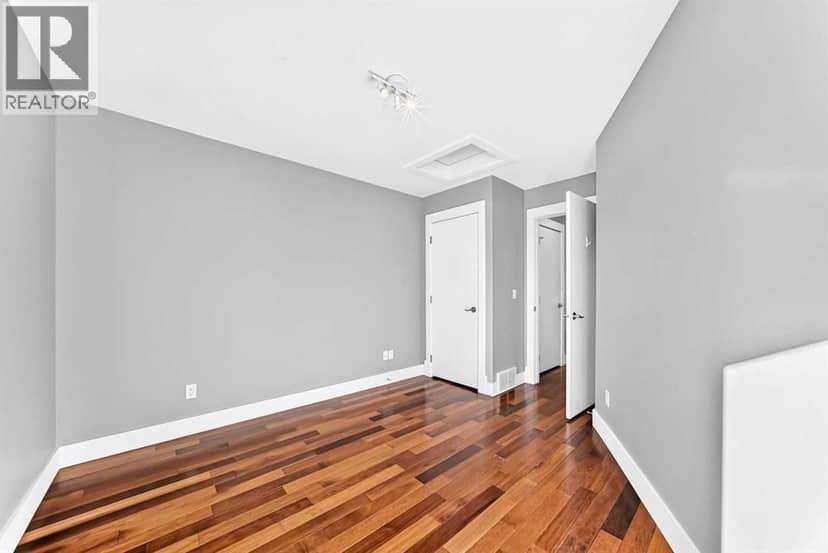 1031 19 Avenue SE — photo 31 of 40