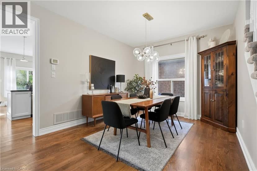 5230 ROME Crescent, Burlington, photo 8
