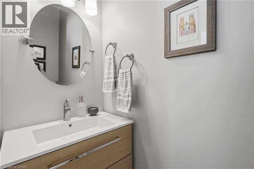 5230 ROME Crescent — photo 18 of 40