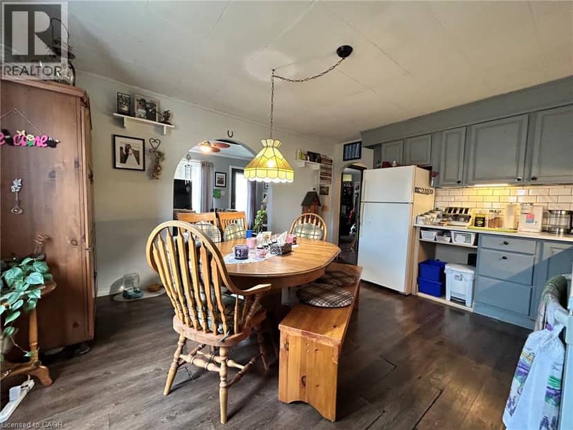 380 LIMIT Street, Massey, photo 7