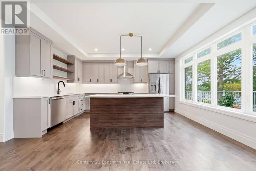 101 Villeneuve Drive — photo 13 of 40