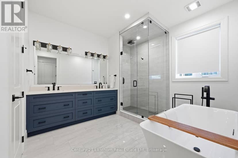 101 Villeneuve Drive — photo 32 of 40