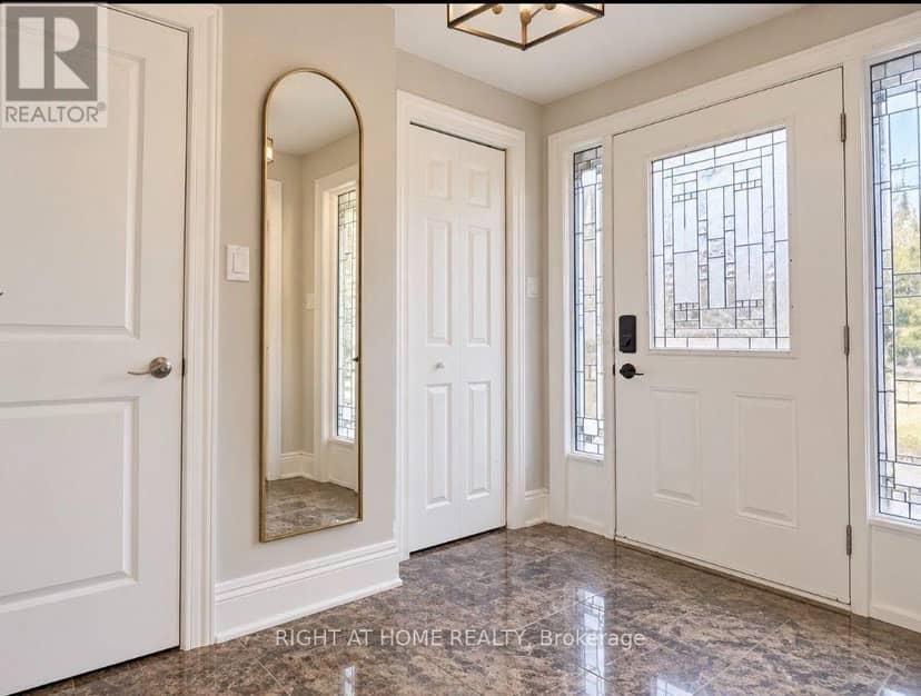 143 Silas Boulevard, Georgina, photo 2