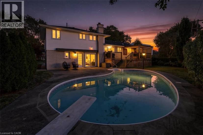 368 AURORA Crescent, Burlington, photo 2