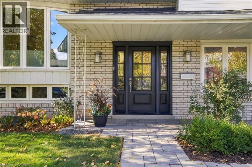 368 AURORA Crescent, Burlington, photo 5