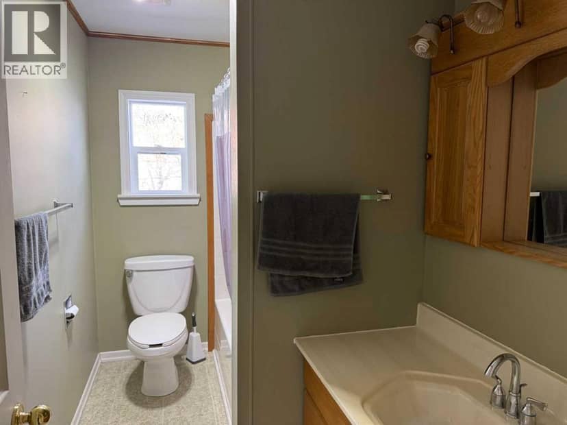 104 7 Avenue N — photo 9 of 24