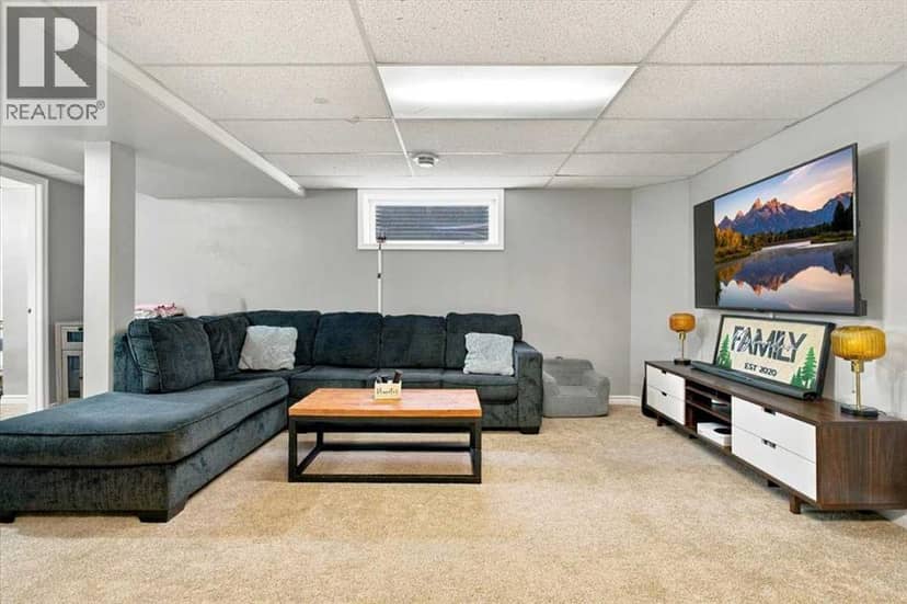 11309 81 Avenue — photo 23 of 35