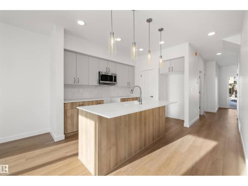 18855 29 AV NW — photo 9 of 40